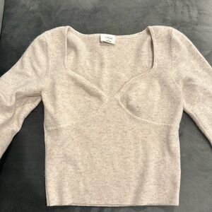 Aritzia knit long sleeve size medium